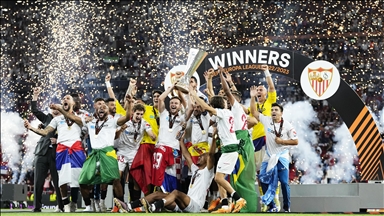 UEFA Avrupa Ligi'ni en çok İspanyollar kazandı
