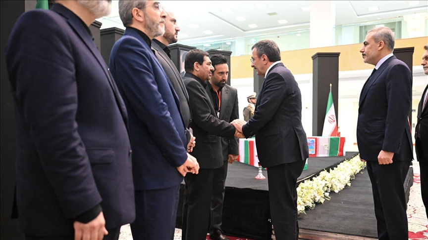 Cumhurbaşkanı Yardımcısı Yılmaz'dan "İran'la dayanışmamızı en üst seviyede sürdüreceğiz" paylaşımı