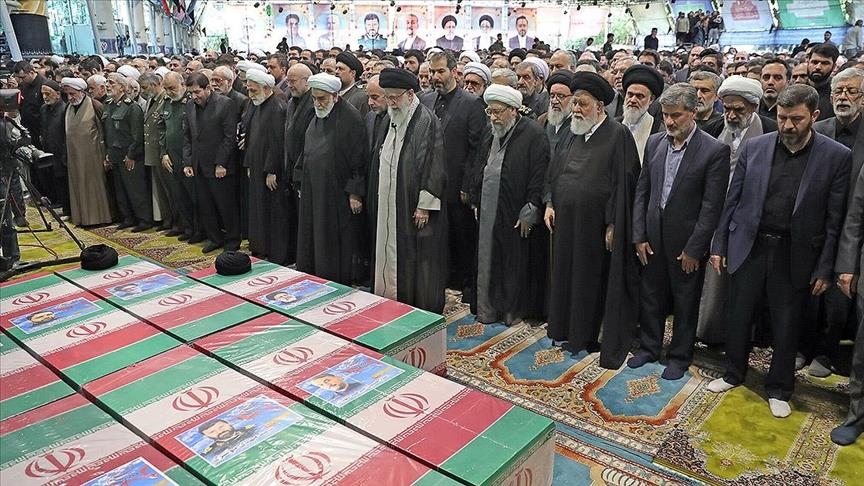 طهران.. إقامة صلاة الجنازة على رئيسي وعبداللهيان