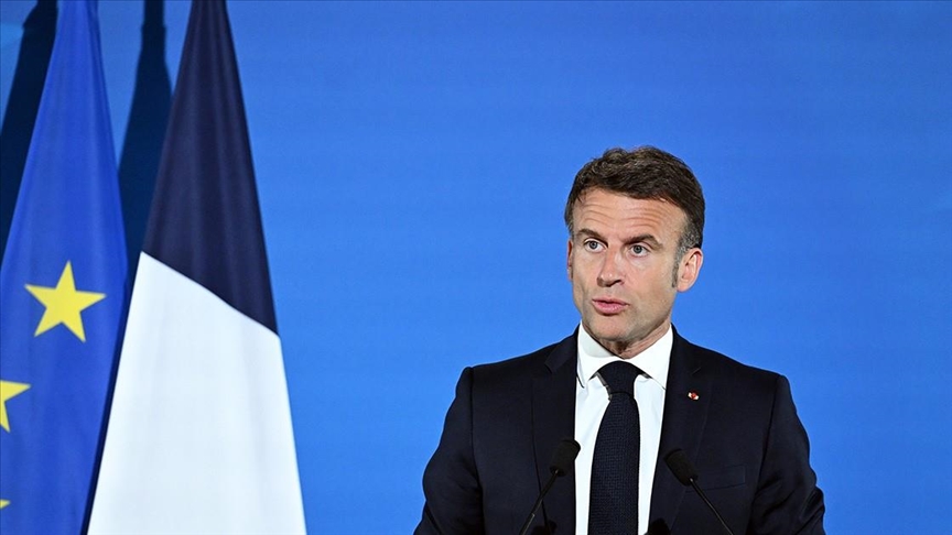 France's Macron arrives in riot-hit New Caledonia to set up dialogue mission France's Macron arrives in riot-hit New Caledonia to set up dialogue mission
