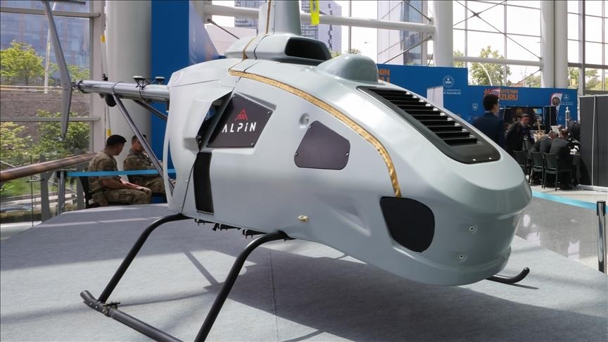 Первый беспилотный вертолет Турции ALPİN сможет приземляться на морские суда