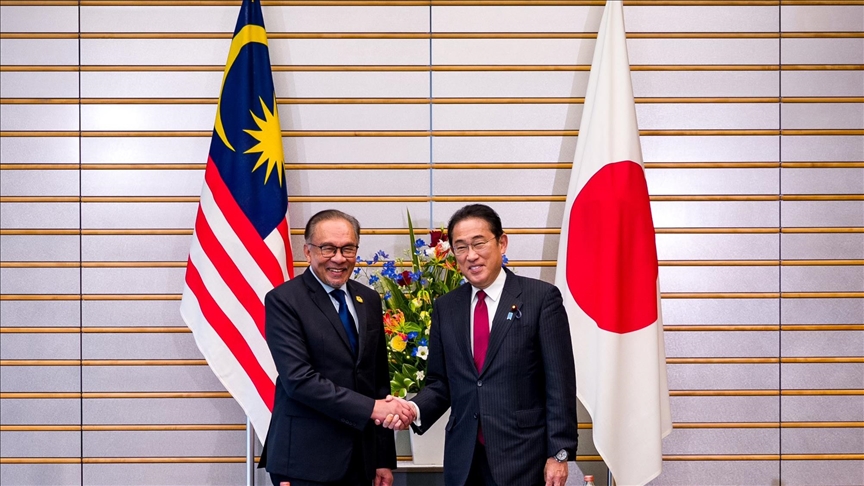 Malaysian premier calls for forging regional economic ties amid global conflict