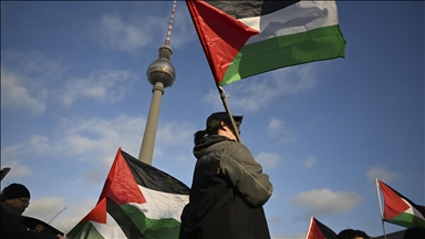 German opposition demands recognizing Palestinian state