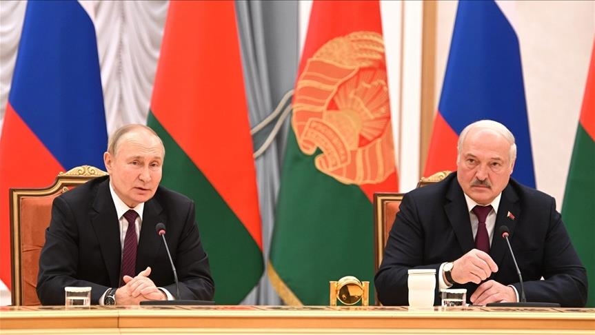 Russian, Belarusian presidents address security issues at meeting in Minsk