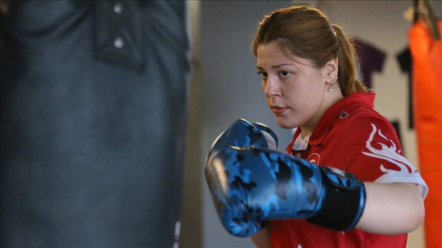 Muaythaide "Demir yumruk Zeliha"nın yeni hedefi dünya şampiyonluğu
