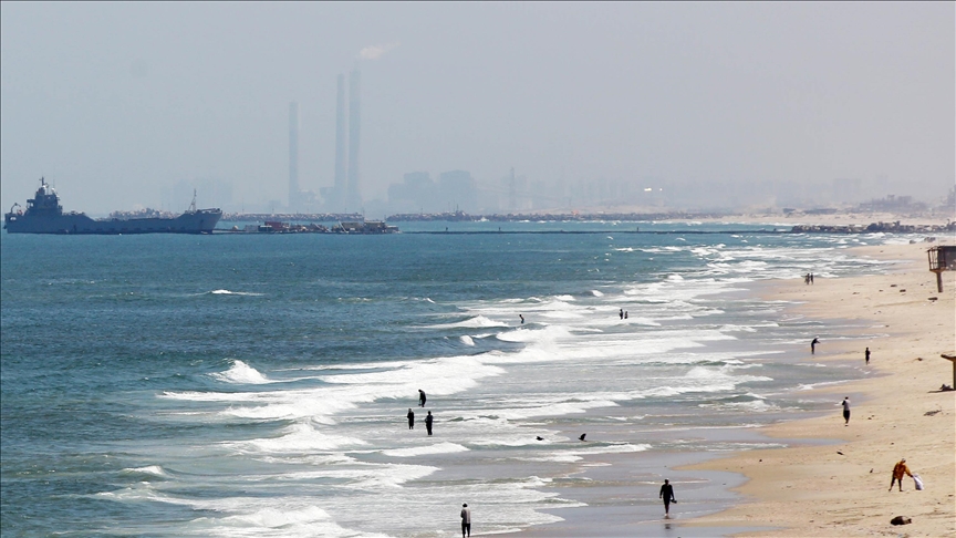 Waves sweep away US-built floating pier in Gaza