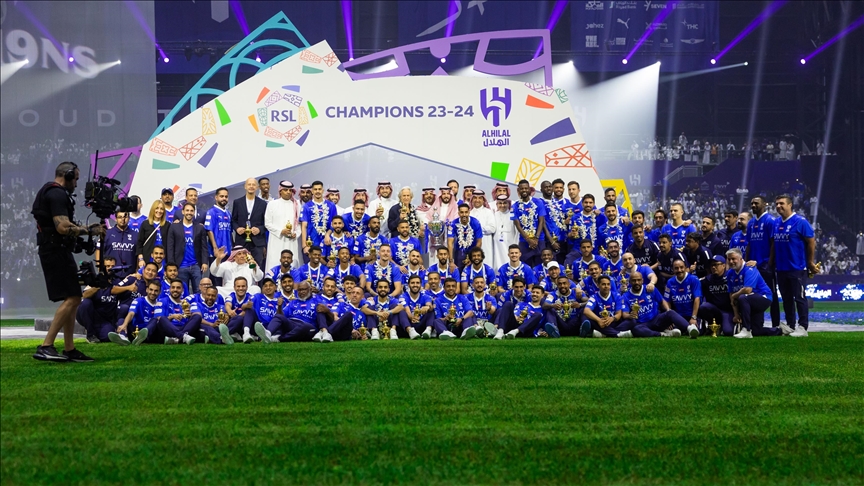 قدم.. موسوعة "غينيس" للأرقام القياسية تكرم الهلال السعودي