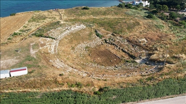 Antik kentteki tiyatro restorasyonla kültürel etkinliklere ev sahipliği yapacak