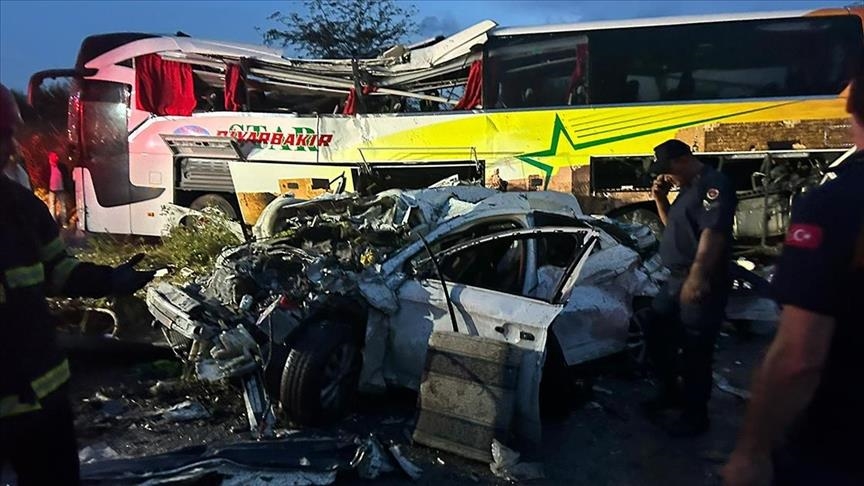 مصرع 10 أشخاص في حادث مروري جنوبي تركيا