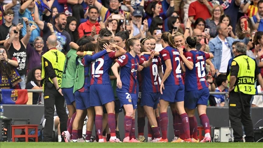 قدم.. سيدات برشلونة الإسباني يتوجن بلقب دوري أبطال أوروبا