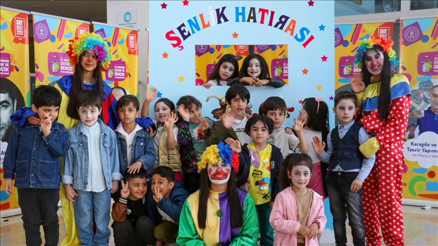 Van'daki şenlikle 21 yılda binlerce çocuk ve genç tiyatroyla buluştu