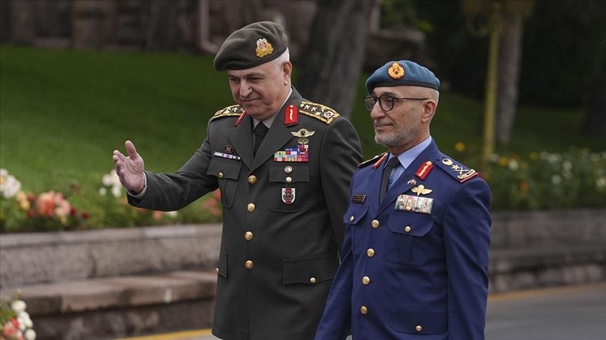 Turkish chief of general staff meets UAE counterpart