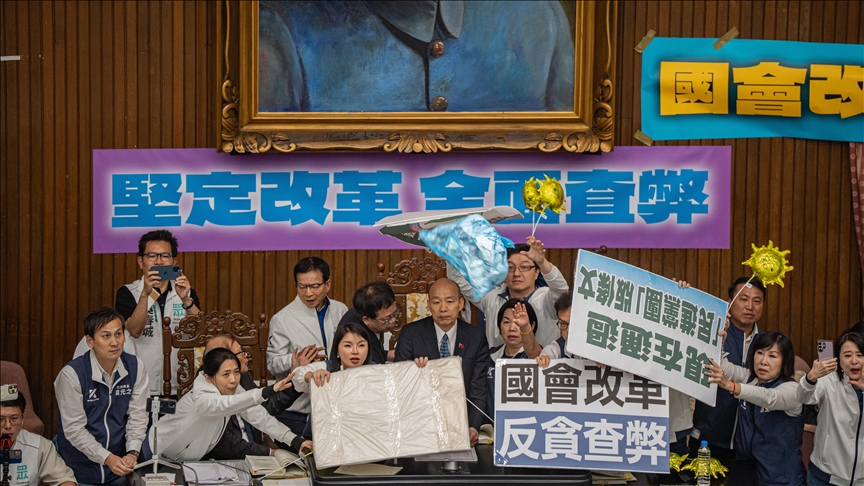 Taiwan legislators pass contentious legislative reform bills