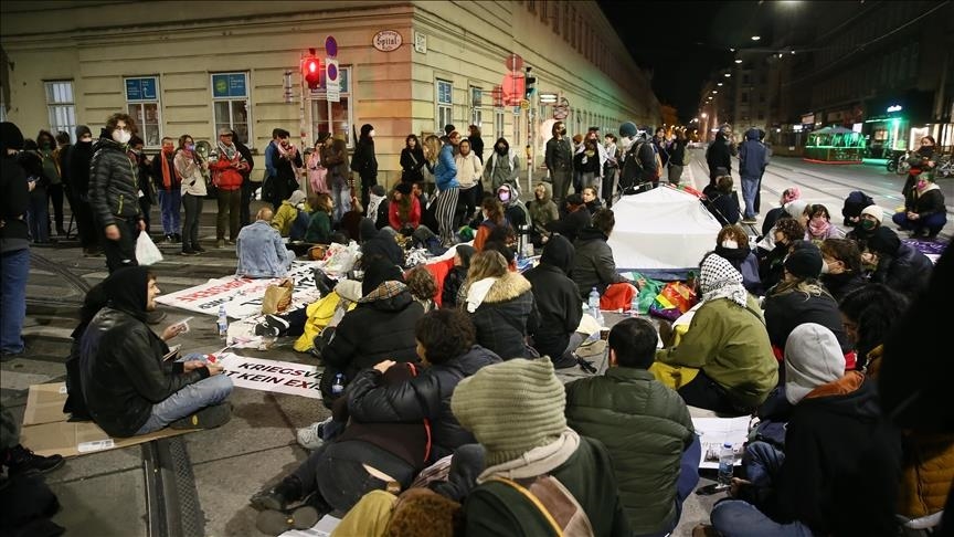 Police break up pro-Palestinian protest camp in front of Vienna University of Technology