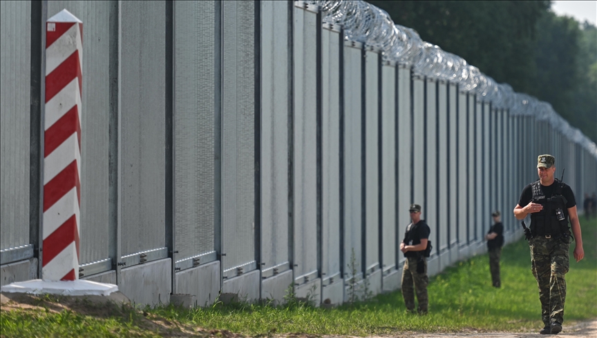 Poland's top diplomat hints at seeking Frontex help amid rising Poland-Belarus border tension