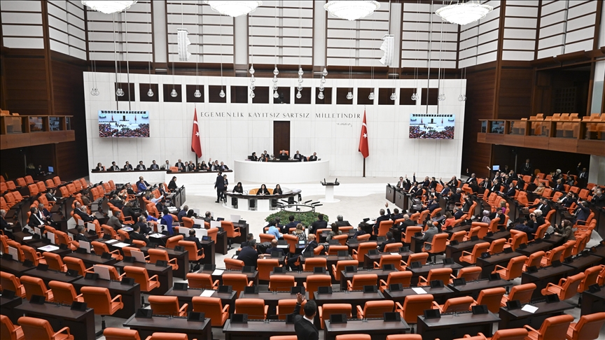 البرلمان التركي يدين إسرائيل ويدعو مجلس الأمن لاجتماع طارئ