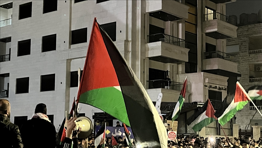 In Jordan's camps, the walls speak for Palestine