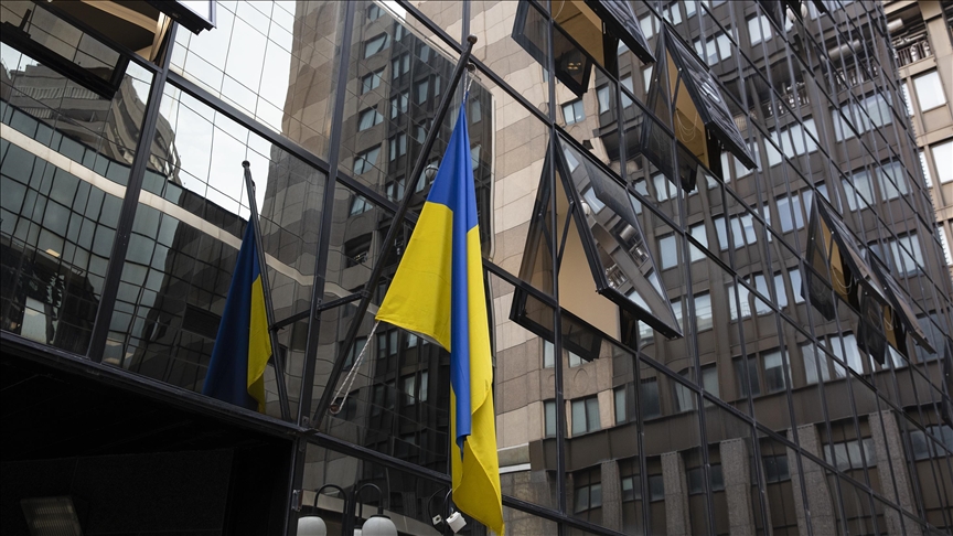 بافتتاح سفارات أوكرانية.. هل يحتدم صراع الغرب وروسيا على إفريقيا؟