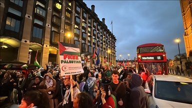 Londra'da Filistin'e destek gösterisinde 40 kişi gözaltına alındı