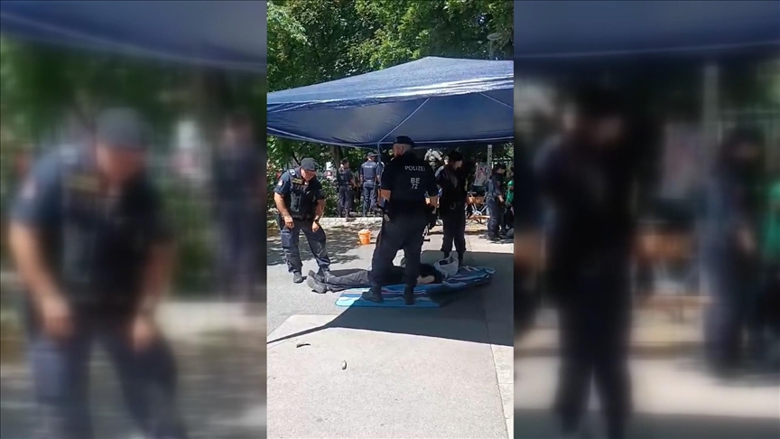 Autriche: La police arrête 16 étudiants lors d'une manifestation pro-palestinienne
