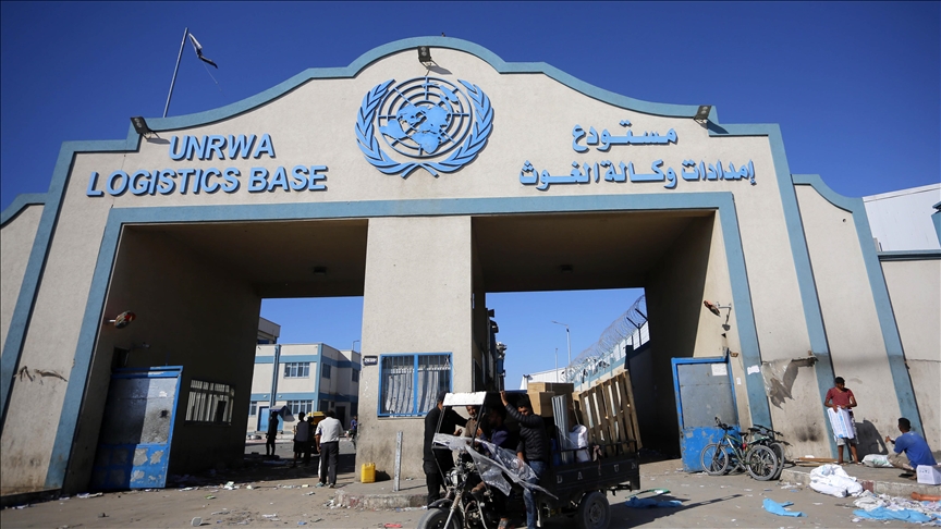 UNRWA: Más de 16.000 palestinos viven en una escuela de la agencia de la ONU en la ciudad de Deir al-Balah
