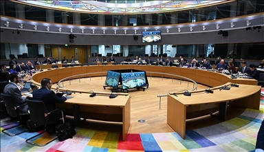 Европската комисија формално ја заврши постапката за Член 7 против Полска