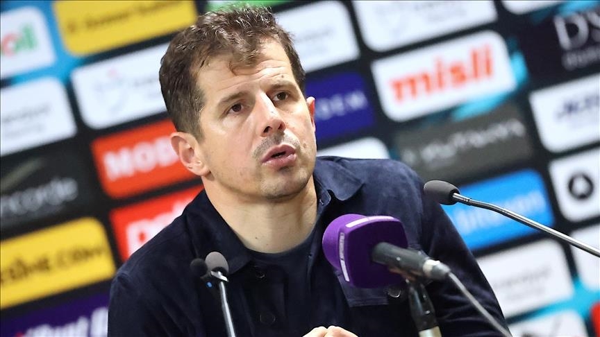 قدم.. أنقرة غوجو يعلن فسخ التعاقد مع إيمري بيلوز أوغلو بالتراضي