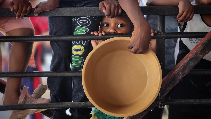 UN warns aid 'not getting to people' in Gaza, 'children starving'