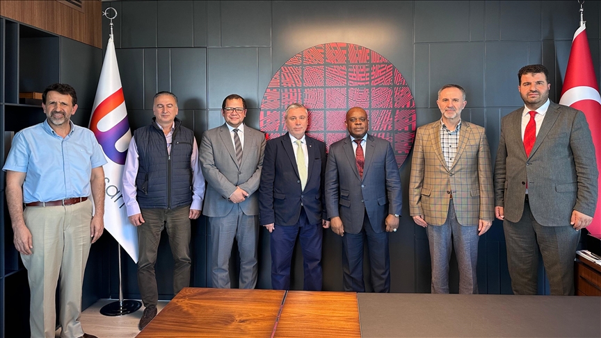 D-8 urges Turkish businesses to invest in other member countries D-8 urges Turkish businesses to invest in other member countries