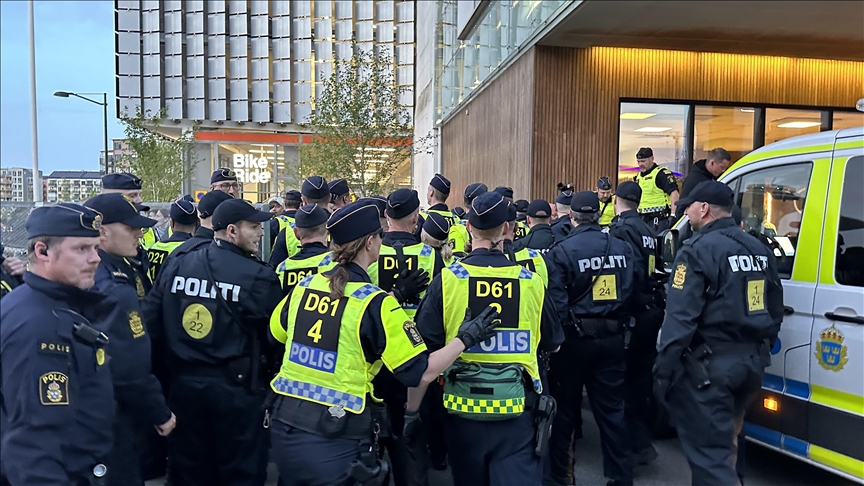 Swedish police forcibly remove students from pro-Palestinian tent encampment