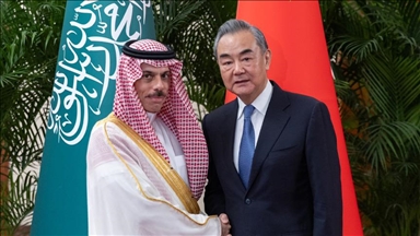 بكين.. وزيرا خارجية السعودية والصين يبحثان التطورات الإقليمية