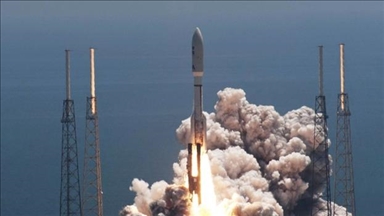 China launches 5 new satellites