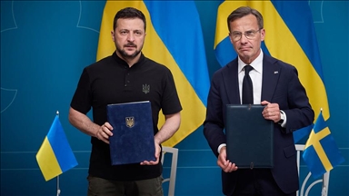 أوكرانيا والسويد توقعان اتفاقية للتعاون في مجال الأمن