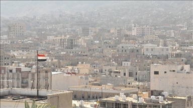 الحوثي: 16 قتيلا و41 مصابا بغارات أمريكية بريطانية على الحديدة