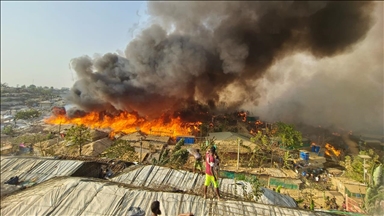 Fire leaves 1,200 Rohingya homeless in Bangladesh camps
