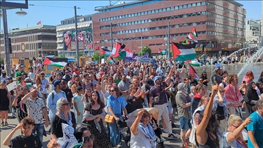 ستوكهولم.. المئات ينددون بالهجمات الإسرائيلية على رفح