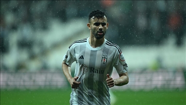 Rachid Ghezzal, Beşiktaş'tan ayrıldığını açıkladı