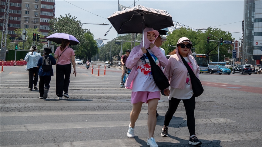 China experiences warmest spring in history