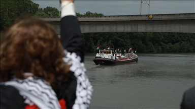 Fransa'da Sen Nehri'ndeki limanda Filistin'e destek gösterisi 