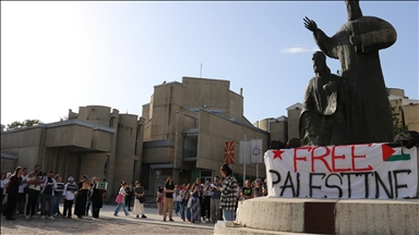 Shkup, studentët e UKIM-it përmes një proteste shprehën solidarizim me Palestinën