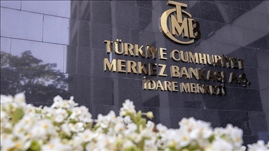 Türkiye's int'l reserves move to positive side