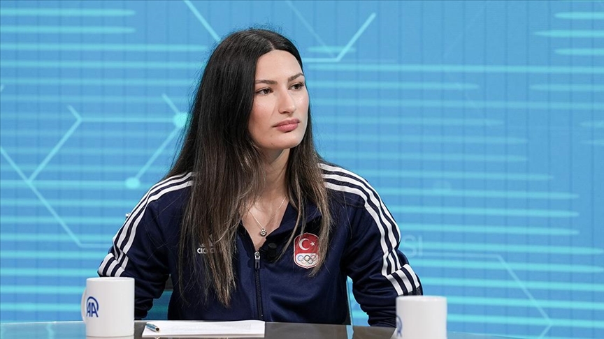 Milli eskrimci Nisanur Erbil, kılıcını Paris'te "ilkler" için çekecek
