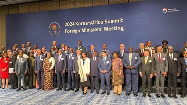 كوريا الجنوبية توقع عشرات اتفاقيات التعاون مع دول إفريقية