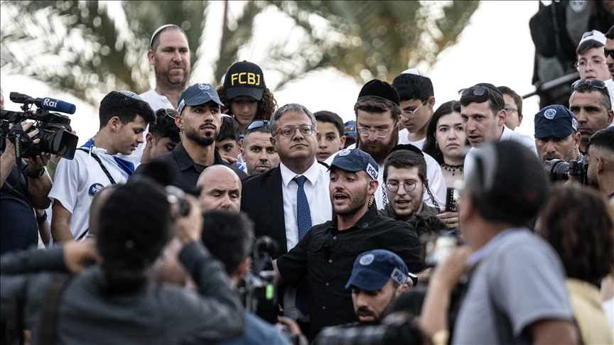 من "مسيرة الأعلام".. بن غفير يزعم أن القدس والأقصى لليهود