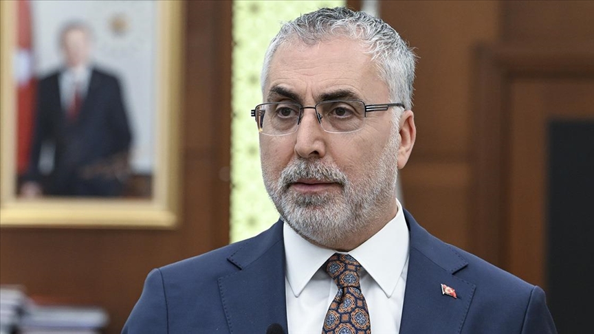 Bakan Işıkhan: 'Eğitimli çocuk bakıcısı' desteğine 2 günde 12 bin 246 kişi başvurdu
