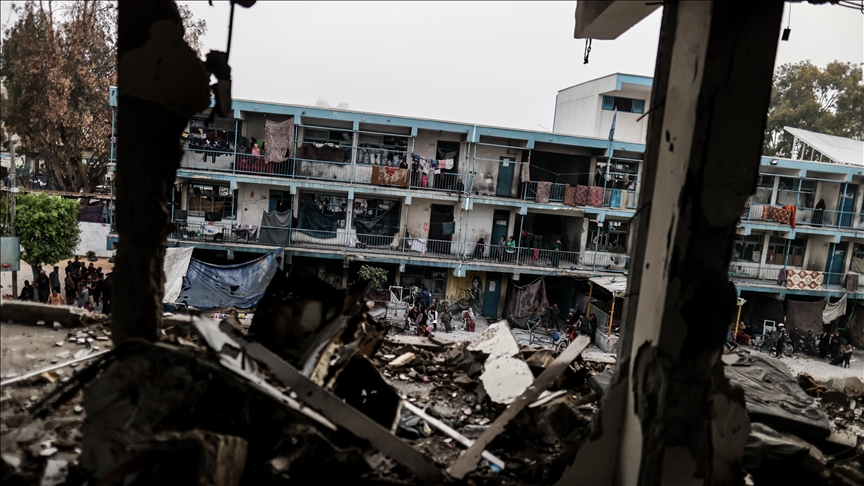 Bande de Gaza : Une frappe aérienne israélienne contre une école de l'UNRWA fait 39 tués palestiniens