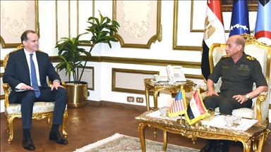 وزير دفاع مصر ومبعوث أمريكي يبحثان جهود وقف إطلاق النار بغزة 