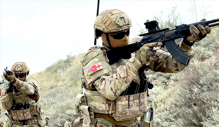 ادامه رزمایش مشترک «عقاب قفقاز-2024» در آذربایجان