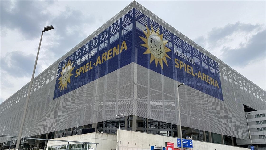 Düsseldorf Arena, 5 maça ev sahipliği yapacak