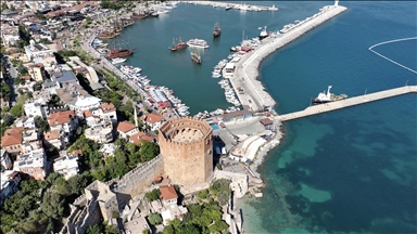 Turska Alanya dočekuje posjetioce tirkiznim morem i bogatom istorijom